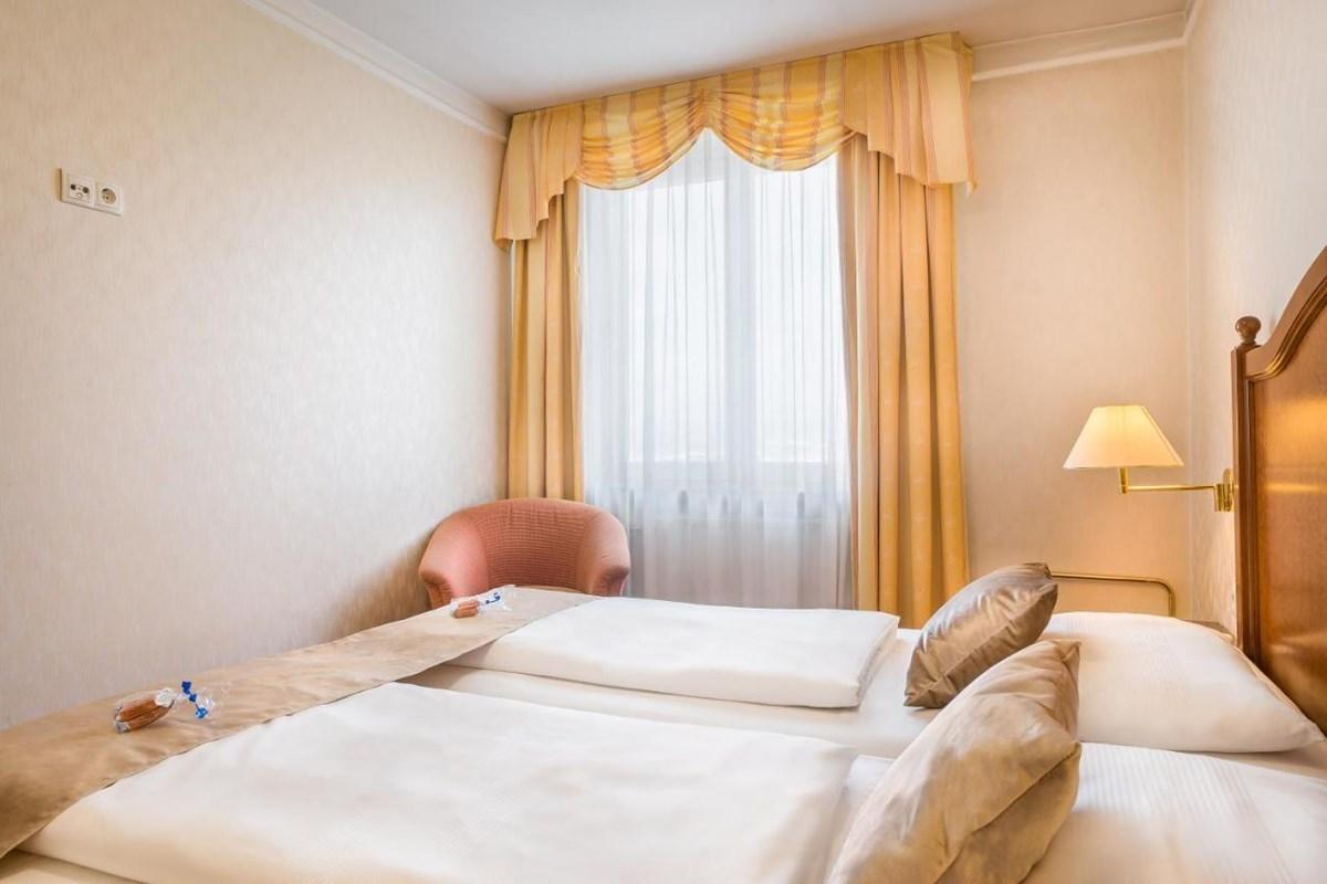 Select Hotel Prinz Eugen Wien Екстер'єр фото