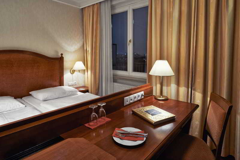 Select Hotel Prinz Eugen Wien Екстер'єр фото