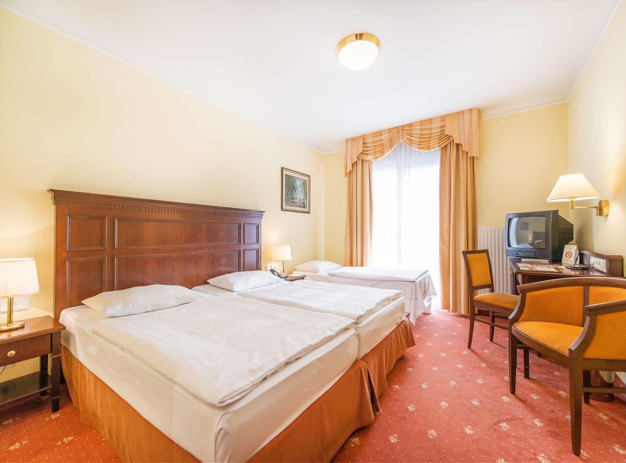 Select Hotel Prinz Eugen Wien Екстер'єр фото